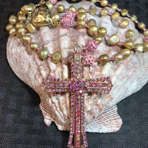 Betsey Johnson Gold Pearls & Rhinestone Crucifix Five Decade Fashion Rosary Neck